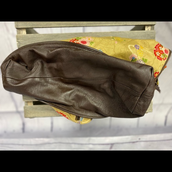 Boho Floral Golden Shoulder Bag - Picture 9 of 12